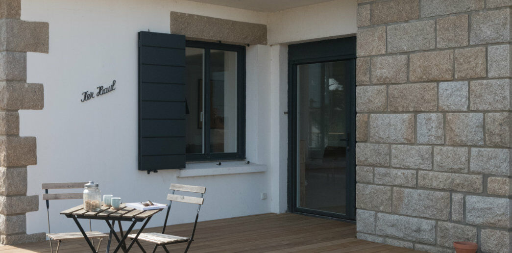 Volets battants contemporains